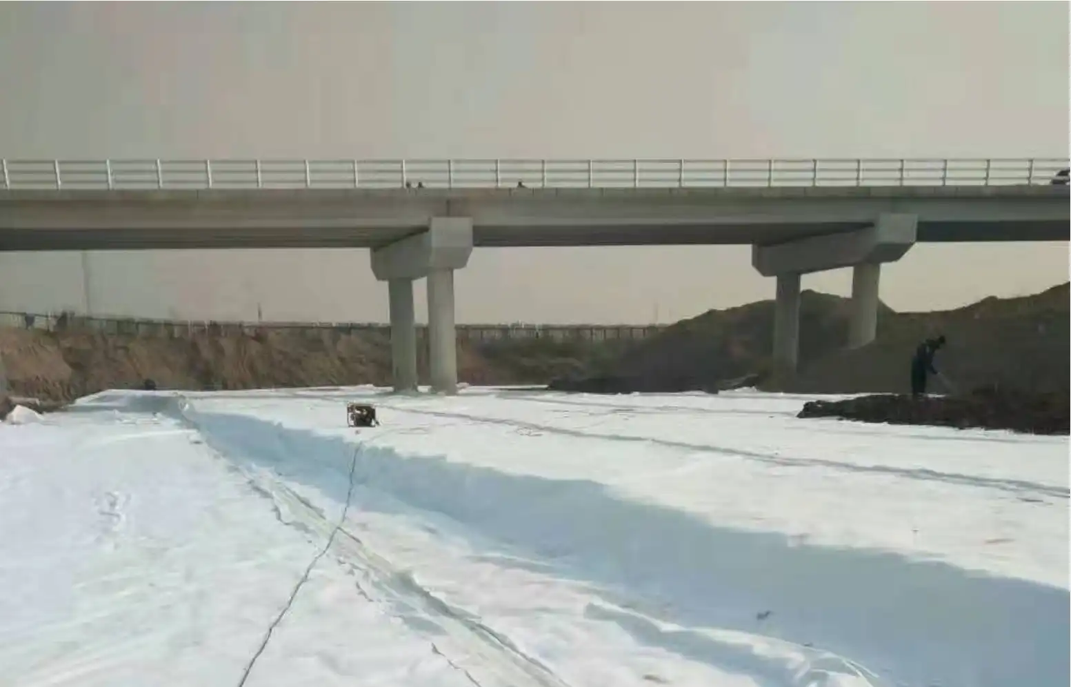 1703599880167 1703599880167